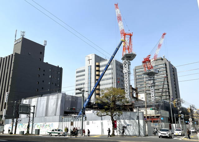 基町相生通地区再開発ビル 建設中の様子