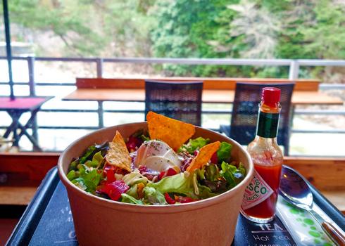 広島県廿日市市「ロックスカフェ」自然に包まれる避暑地カフェ