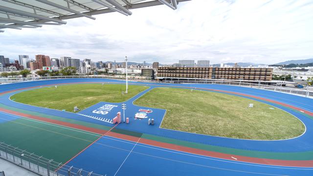 広島競輪場 4F屋上「宇品スカイデッキ」から見たバンク全体の様子
