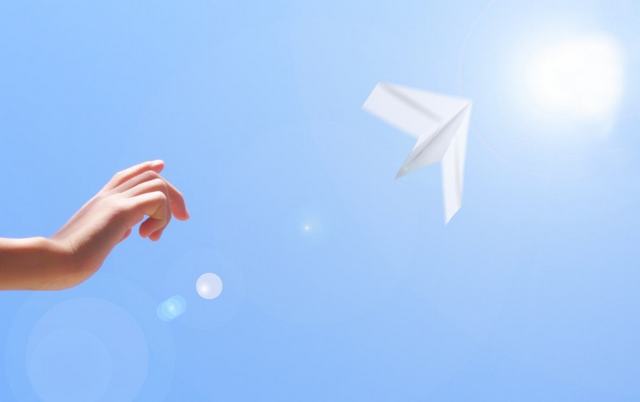 とよまつ紙ヒコーキタワーで『滞空時間選手権 七夕スペシャル』風をよんで飛ばそう