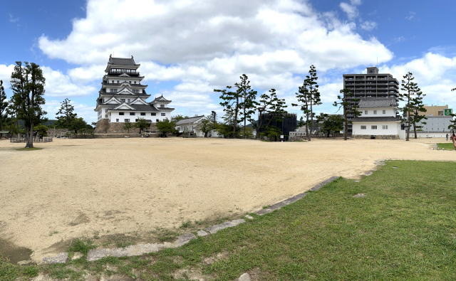 福山城天守前広場の画像