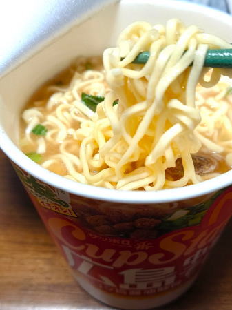 カップスター 広島中華そば 完成写真2