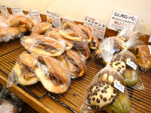 広島市中区 パンドール パンのラインナップ一例