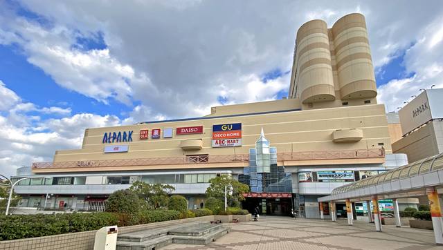 アルパーク東棟 外観