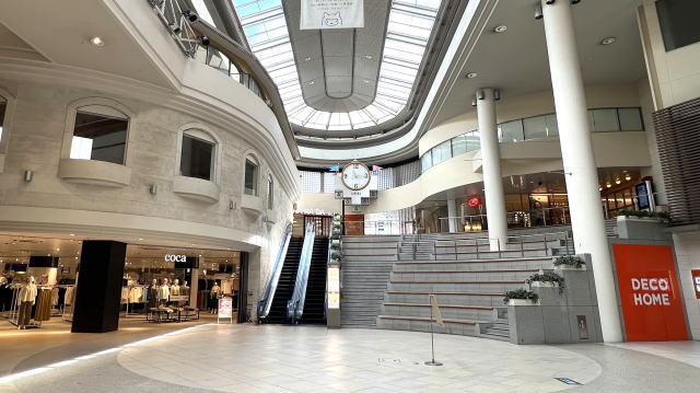 アルパーク東棟 内観