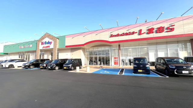 ハローズ観音新町モール テナント（バースデイ、しまむら）