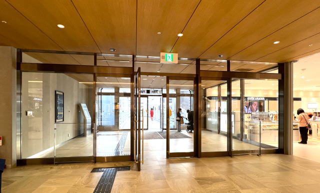 広島駅南側 Aブロック接続デッキ内 エールエールエントランス