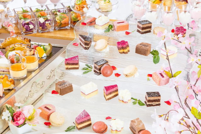 桜ランチブッフェ ザ ロイヤルパークホテル 広島リバーサイド 画像2