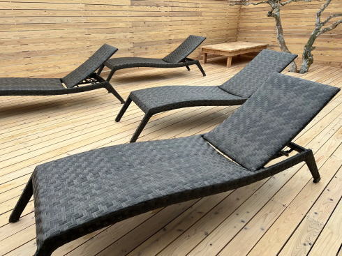 SAUNA WABI-SABI ウッドデッキで外気浴