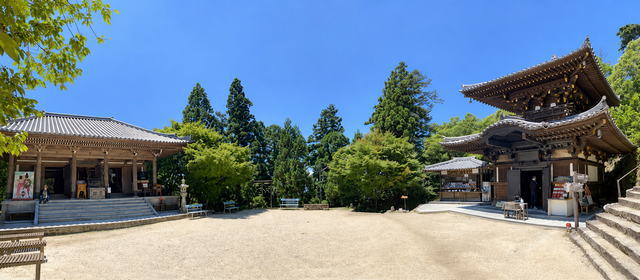宮島・弥山本堂と霊火堂