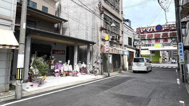福住フライケーキ 移転後は三和通へ2